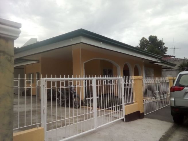 For rent Bungalow House in BF Resort03