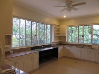 House for Rent Forbes Park Makati02