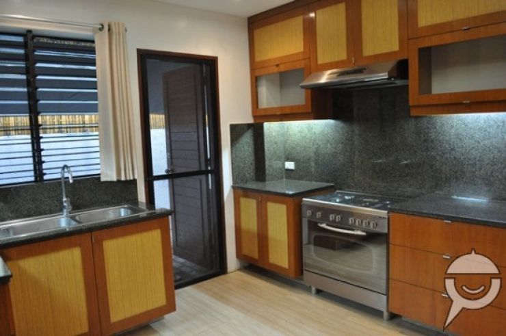Modern Design House and Lot for Rent at Ayala Alabang Village03