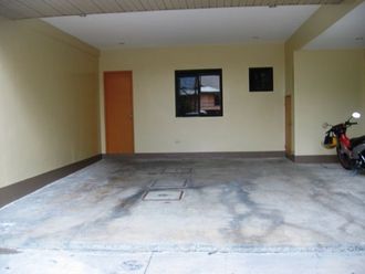 "4 Bedroom House in Lahug, Cebu City 4 car parking unfurnished"02