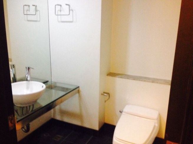 3 Bedroom One Serendra Condominium Unit for Rent in Bonifacio Global C04