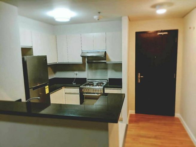 For Rent two bedroom Kroma Tower Makati City04