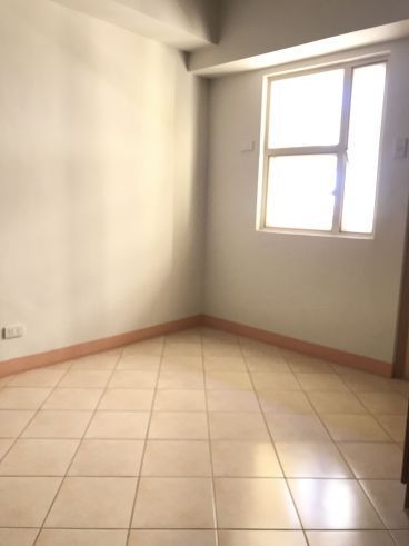 DLSU LRT TAFT Unfurnished MALATE CONDO UNIT FOR LEASE03