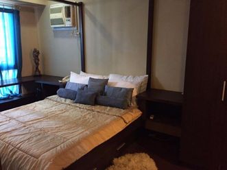 Columns Ayala Makati 1BR with parking for Lease02