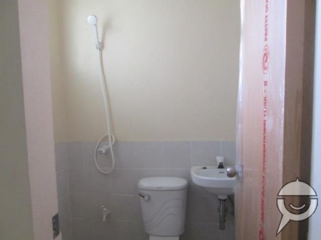 Semi Furnished Townhouse in Abuno04