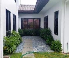 4 Bedroom furnished house with swimming pool for rent - P120K02