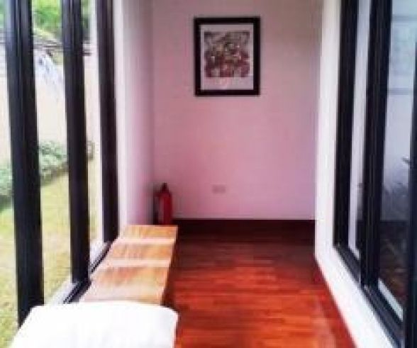 4 Bedroom furnished house with swimming pool for rent - P120K03