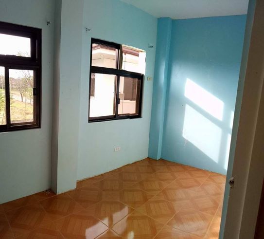 Unfurnished House for Rent near SM Mall03