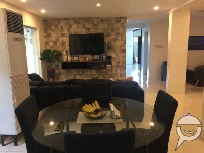 "5 BDRM HOUSE FOR RENT MERVILLE, PARANAQUE"03