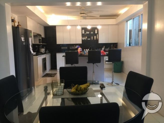 "5 BDRM HOUSE FOR RENT MERVILLE, PARANAQUE"05