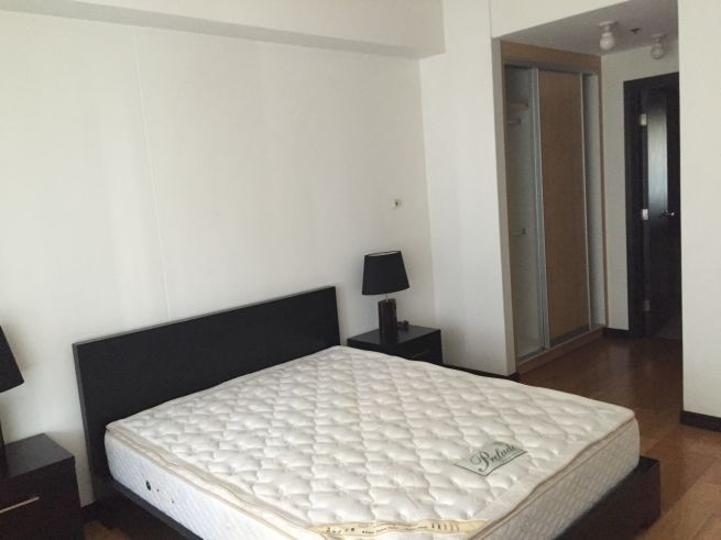 1 Bedroom Condominium Unit for Rent at One Serendra in Taguig City03