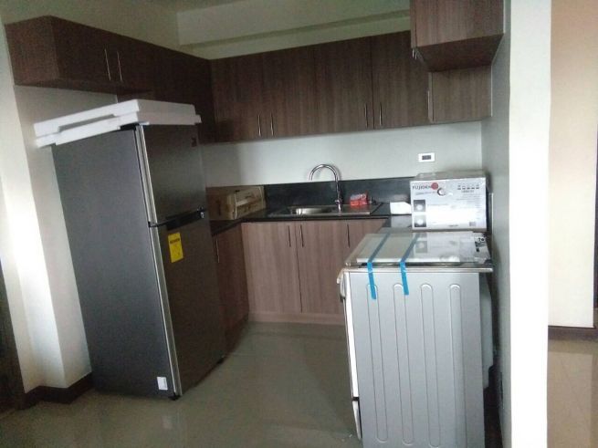 For rent 2-bedroom condominium with parking in Magnolia Residences03