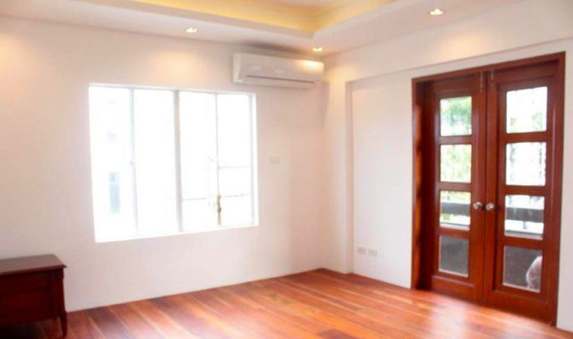 "Modern 3 Bedroom House and Lot for Rent in San Lorenzo Village, Makati"03