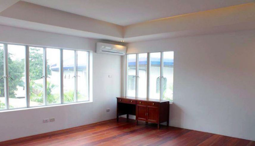 "Modern 3 Bedroom House and Lot for Rent in San Lorenzo Village, Makati"04