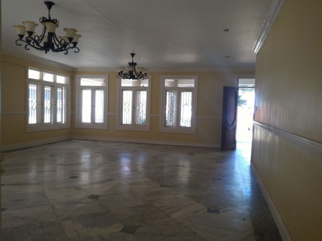 "House for Rent in Mabolo, Cebu City"03