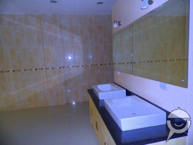 House for rent with 10 bedrooms and swimming pool in Amsic04