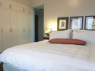 One Legaspi Park- 3 Bedrooms Beautiful And Well Kept Unit02
