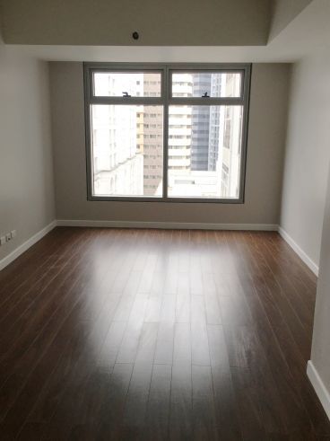 Unfurnished 2 Bedroom Unit01
