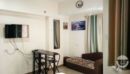 Studio unit with Internet for Rent02