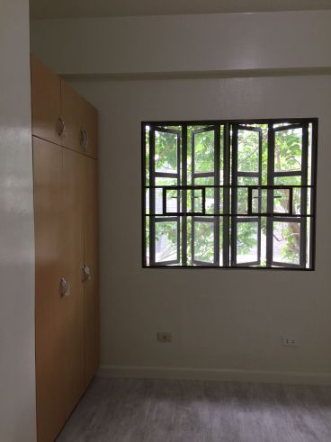 "Golf hills Terraces 2 Bedroom For Rent in Capitol Hills, Quezon City"04