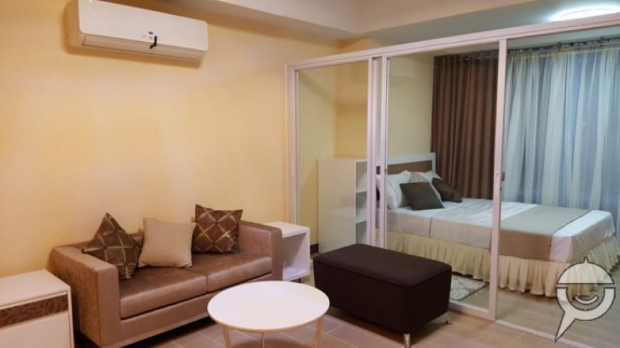 "Two Central, 1 Bedroom Condo for Rent, CRD12173"03