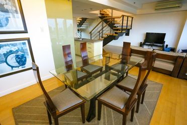 Three bedroom unit in One Rockwell West Tower for rent02