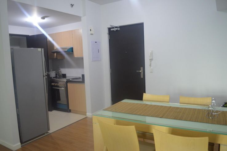 Fully Furnished One Bedroom 1BR at the Meranti of Two Serendra03