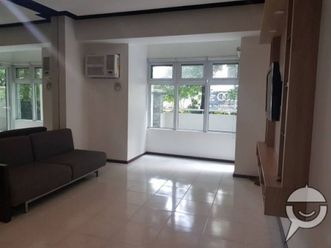 1-Bedroom Garden Unit in Two Serendra02