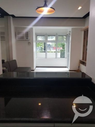 1-Bedroom Garden Unit in Two Serendra03