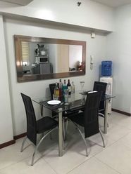 1 Bedroom The Columns Legazpi Village Makati02