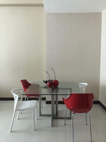 For Rent 1 Bedroom Condo Unit at 8 Forbestown Road in BGC Taguig City04