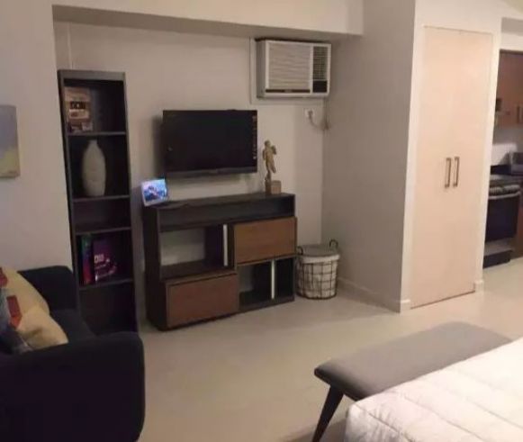 "Red Oak at Two Serendra, Studio-type Condo for Rent, CRD01442"03