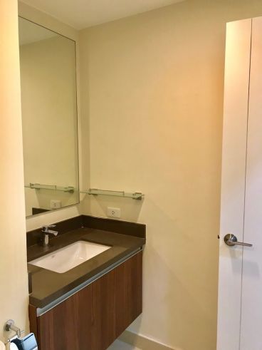 "Shang Salcedo Place, Studio-type Condo for Rent, CRD01535"03
