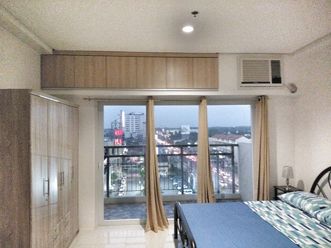 Furnished &amp; Spacious Studio Condo Unit for Rent -- Along Lacson St02
