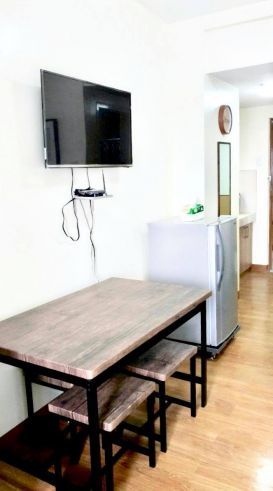 Studio Unit w/ Balcony at CITYLAND NORTH RESIDENCES along EDSA near Ve04