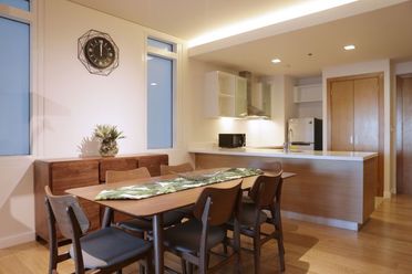 For Rent 1BR w/ Parking Fully Furnished Park Terraces Ayala Makati02