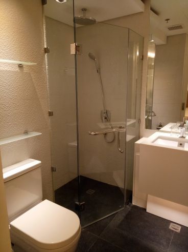 For Rent: 2 Bedroom Alphaland Makati Place03