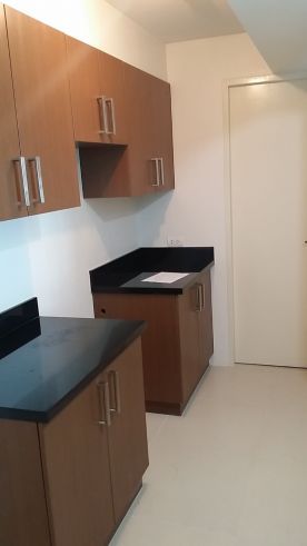 "For Lease: 2BR in Red Oak, Two Serendra, BGC, Taguig City"03