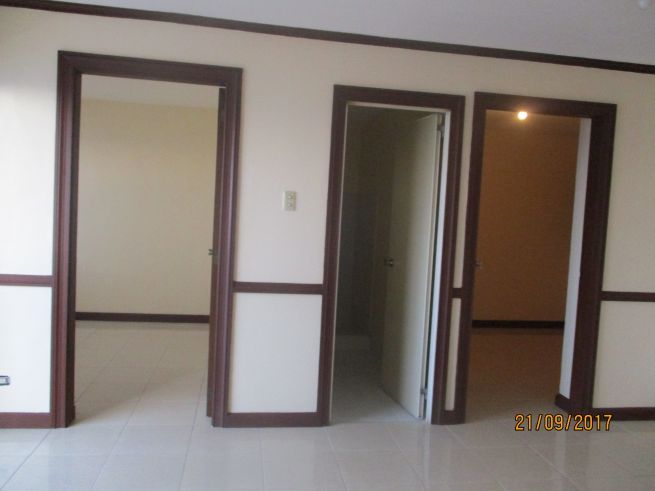 2 Bedroom Condominium Unit at First Metro Strata04