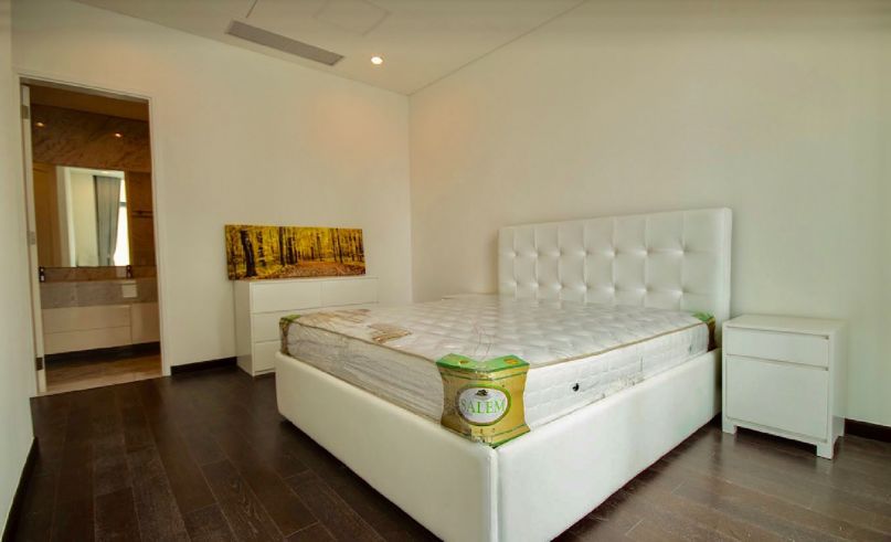 Spacious Brand New 2 Bedroom Unit for Lease at Trump Tower Manila03