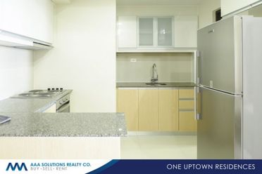 2 Bedroom for rent in One Uptown Residences BGC near British School Ma02