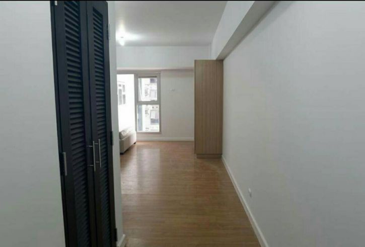 For lease: One Maridien - Studio03