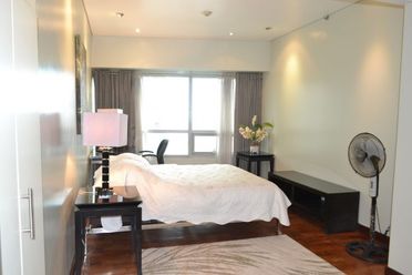 The Residences at Greenbelt -  3 bedroom fully furnished unobstructed02