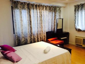 1 Bedroom Condominium Furnished Eastwood Lafayette condominium at East02