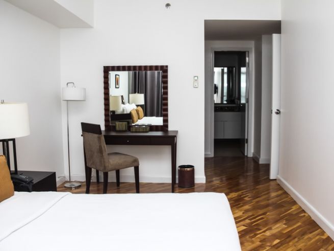 2BR Fully Furnished condo in Joya Lofts and Towers04