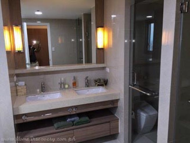 3Br Condo (One Shangri-La Place)03