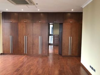 "3 BR Condominium for Rent in Essensa, Bonifacio Global City"02