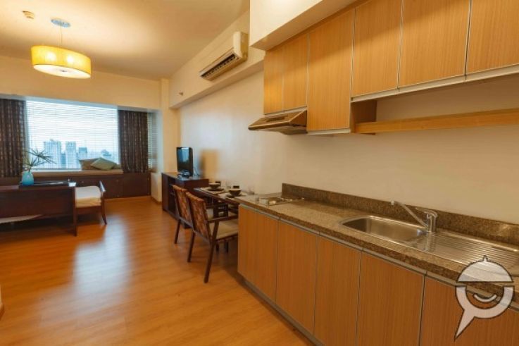 Studio Unit at The St. Francis Shangri-La Place01
