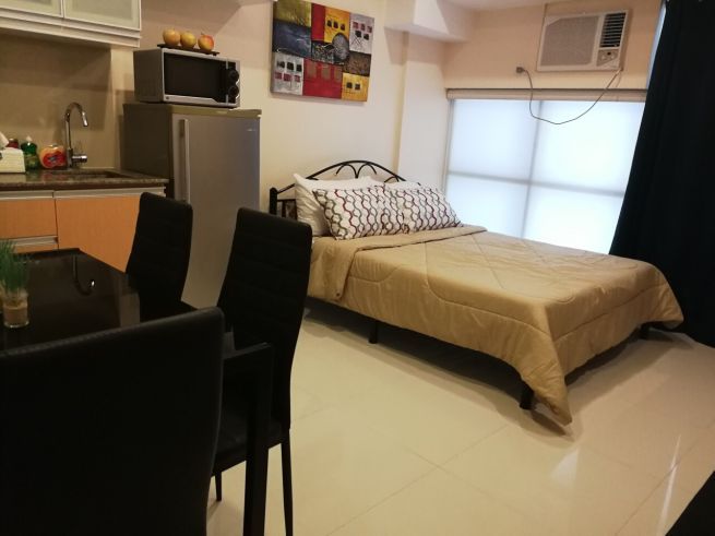 Studio Condominium for Rent in McKinley Hill Apartment Condominium Vic01