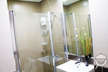 "Affordable Condo for Rent Fully Furnished in Roxas Boulevard, Manila"02